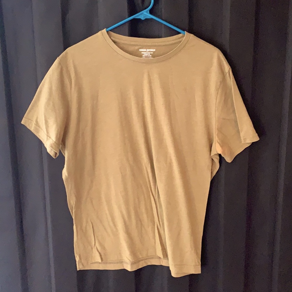Banana Republic green t-shirt (size L)